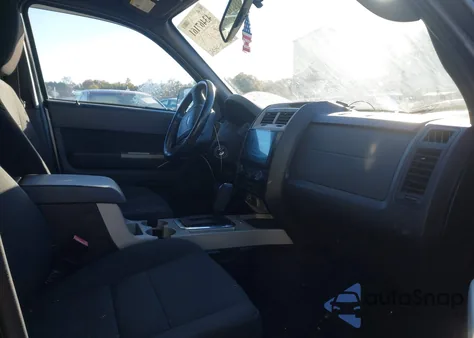 2010 Ford Escape Xlt from USA, damaged, VIN 1FMCU0D73AKA93302